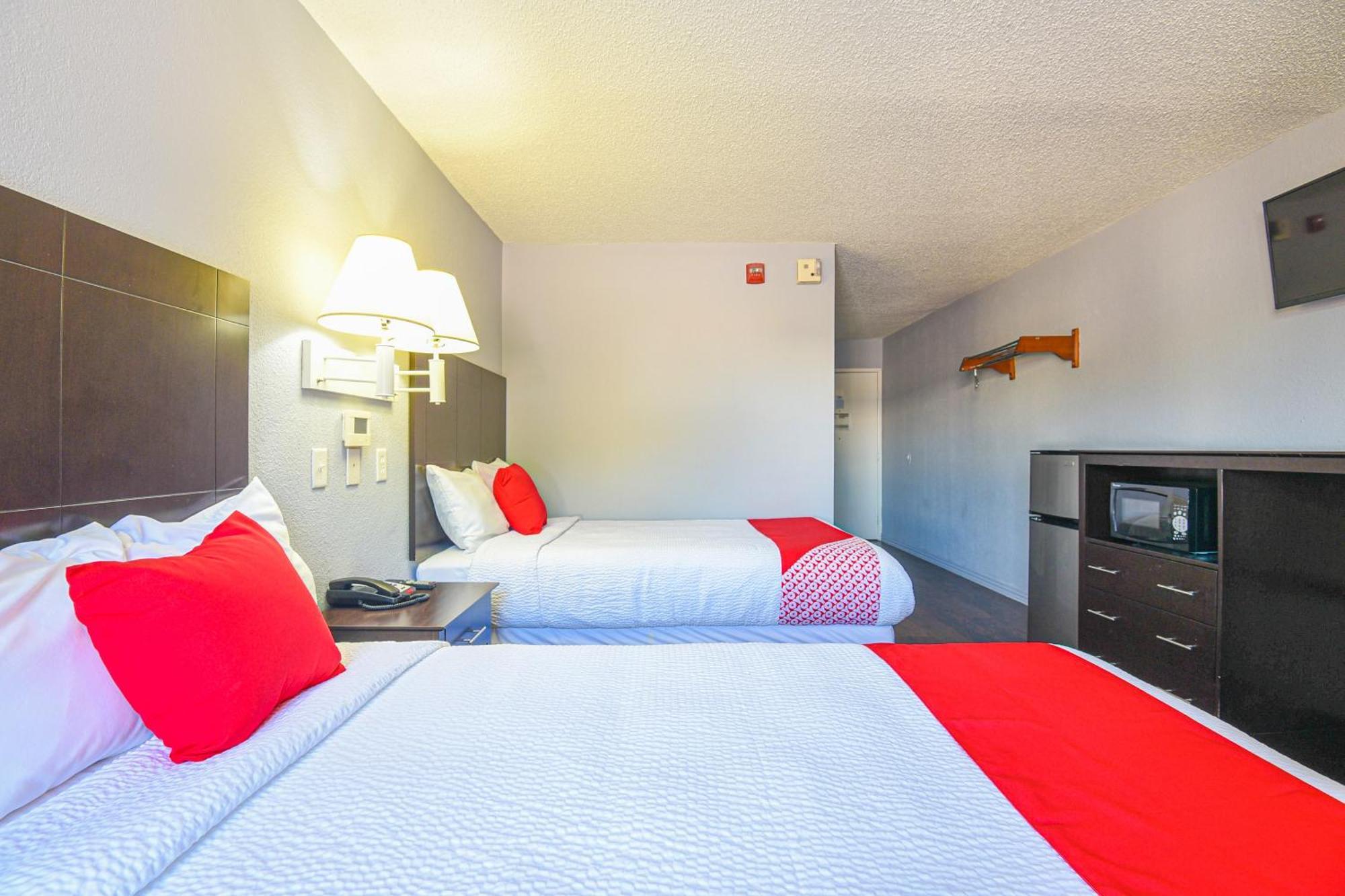 Oyo Hotel Irving Dfw Airport South Exterior photo