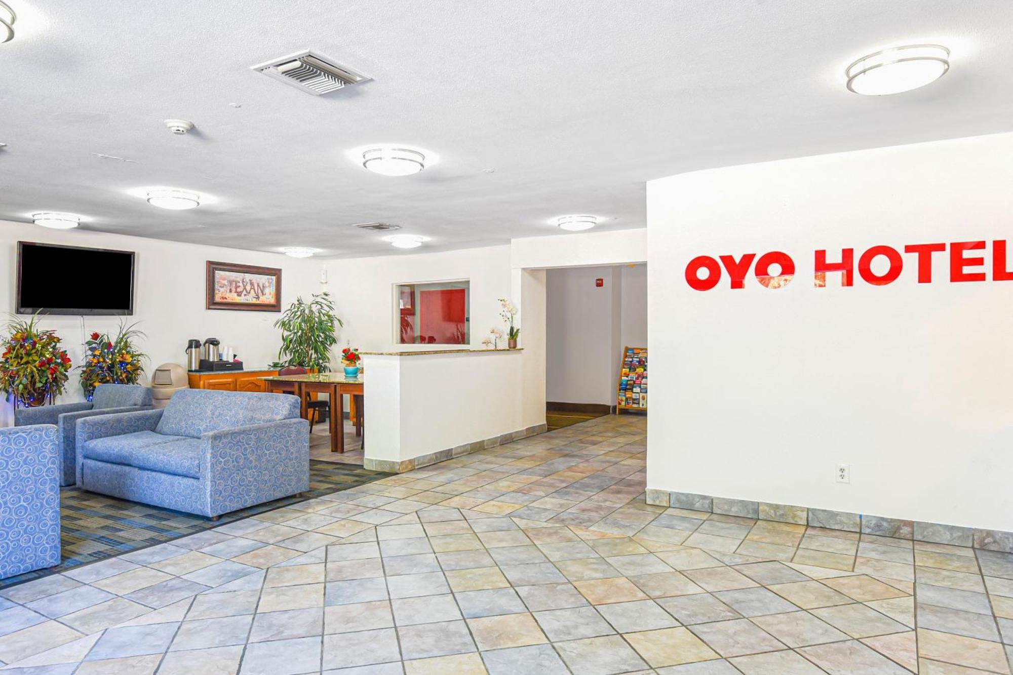 Oyo Hotel Irving Dfw Airport South Exterior photo