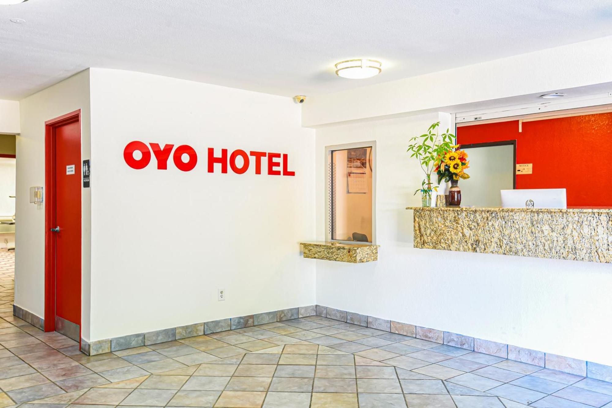 Oyo Hotel Irving Dfw Airport South Exterior photo