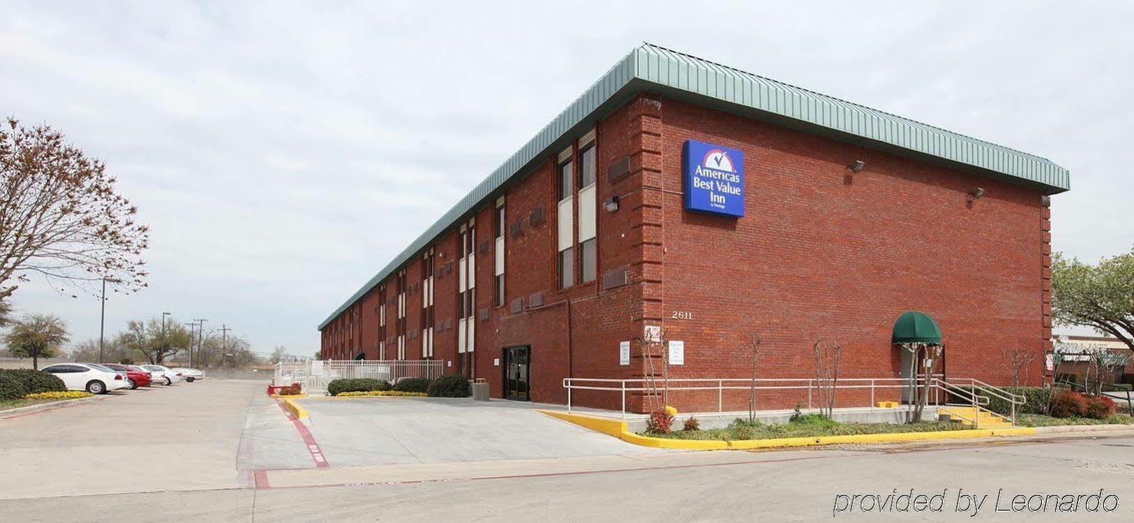 Oyo Hotel Irving Dfw Airport South Exterior photo